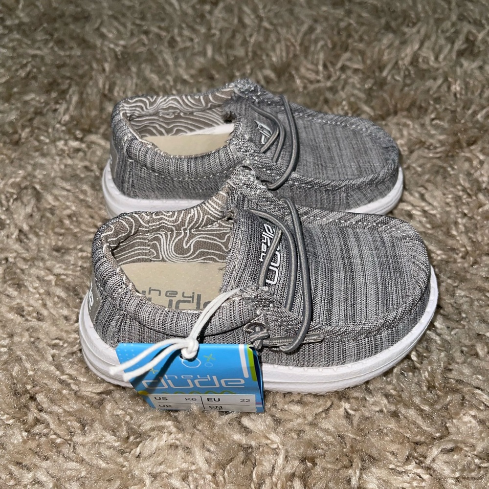 Hey Dude Boys Wally Shoes size 6 Toddler